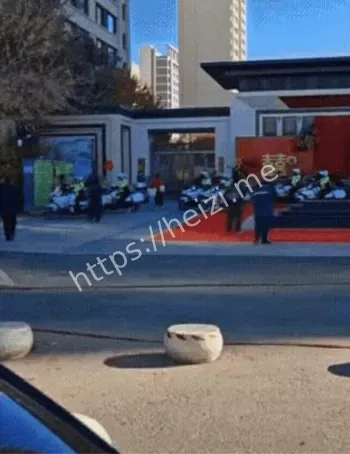 婚礼开道穿警服后续